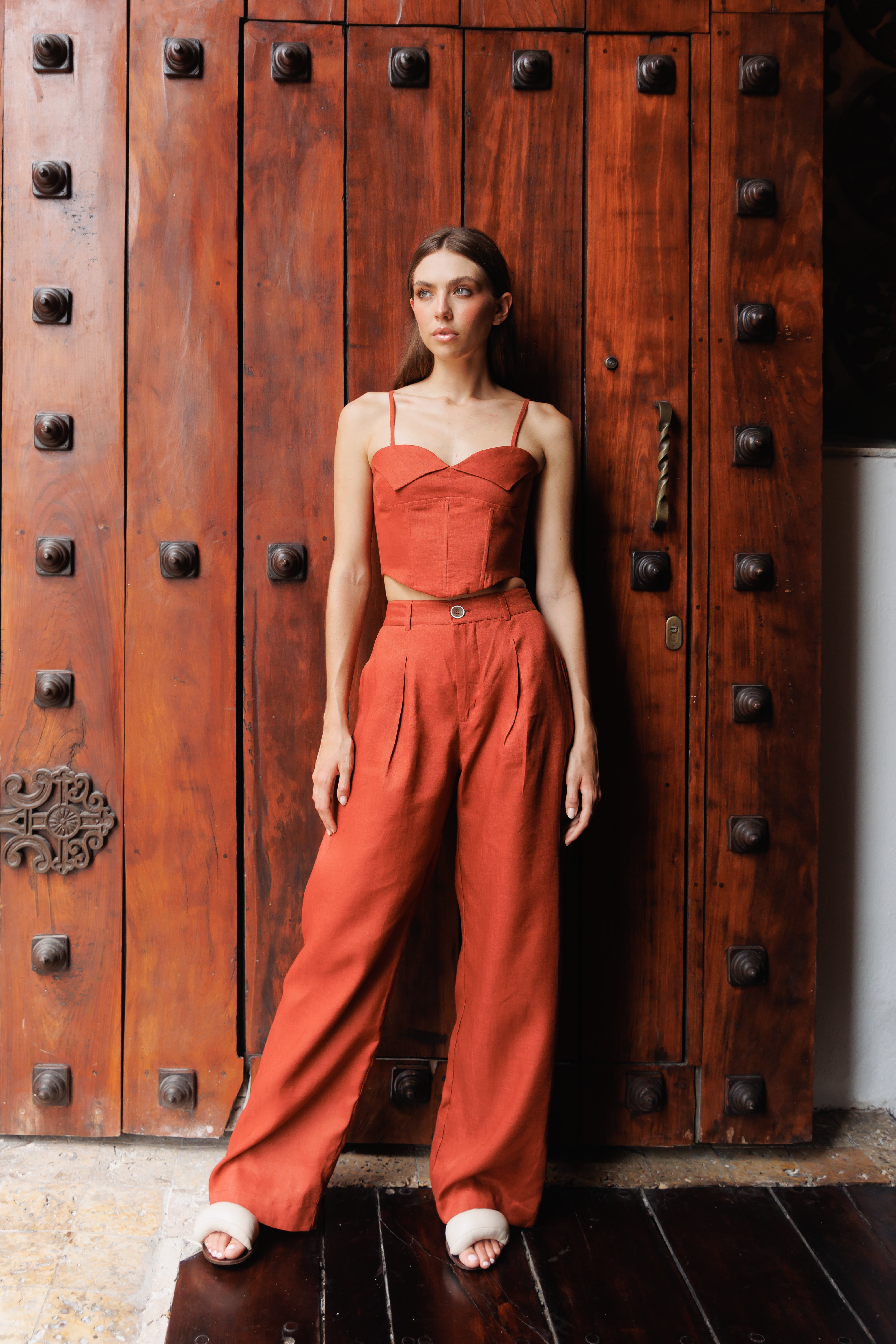 CLASSIC HIGH RISE PANTS